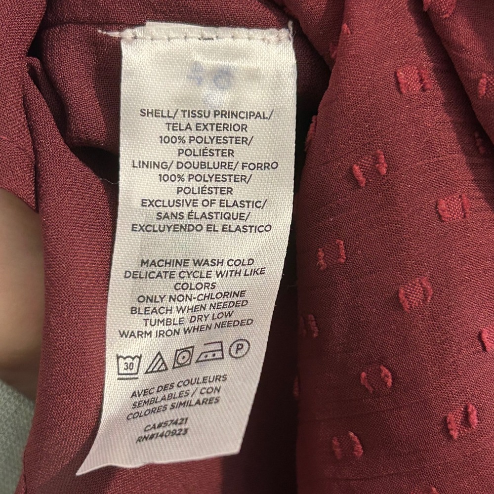 LOFT Womens Burgundy Clip Dot Smocked High Neck Sleeveless Blouse Medium Keyhole - Picture 6 of 6